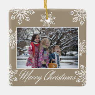 Frohe Weihnachten 2 Foto Weiße Schneeflocken Khaki Keramikornament