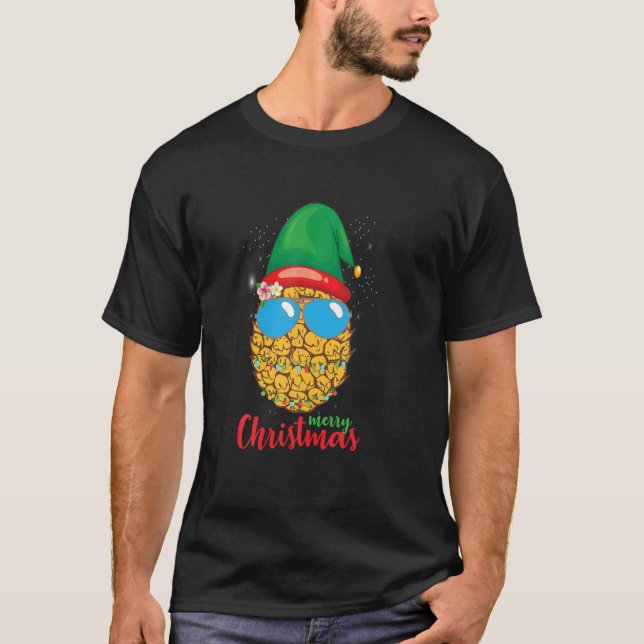 Frohe Weihnachten Ananas Weihnachtsmannmütze Funny T-Shirt (Vorderseite)