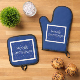 Frohe Weihnachten auf Blau mit Schneeflocken Ofenhandschuh & Topflappen-Set