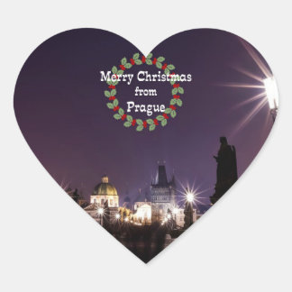 Frohe Weihnachten aus Prag Herz-Aufkleber