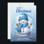 Frohe Weihnachten Blue White Snowman<br><div class="desc">"Frohe Weihnachten" personalisierbare Weihnachtsgrüßkarte mit einem niedlichen Schneemann in einer Schneekugel auf weichem blauem Hintergrund. Personalisieren Sie Ihre Daten mit Ihrem Familiennamen und jedem anderen Text,  den Sie auswählen. Kontaktieren Sie mich,  um Hilfe bei Ihren Anpassungen zu erhalten oder um zusätzliche Matching oder Koordination von Zazzle Produkten anzufordern.</div>
