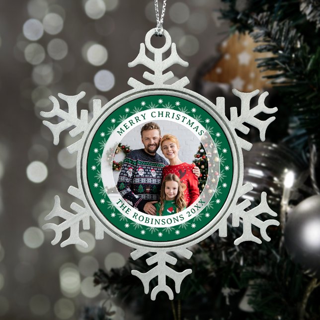 Frohe Weihnachten Elegantes Foto Grün & Weiß Schneeflocken Zinn-Ornament (Von Creator hochgeladen)