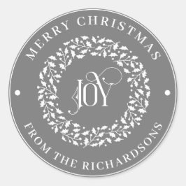 Frohe Weihnachten Gray Round White Holly Wreath JO Runder Aufkleber