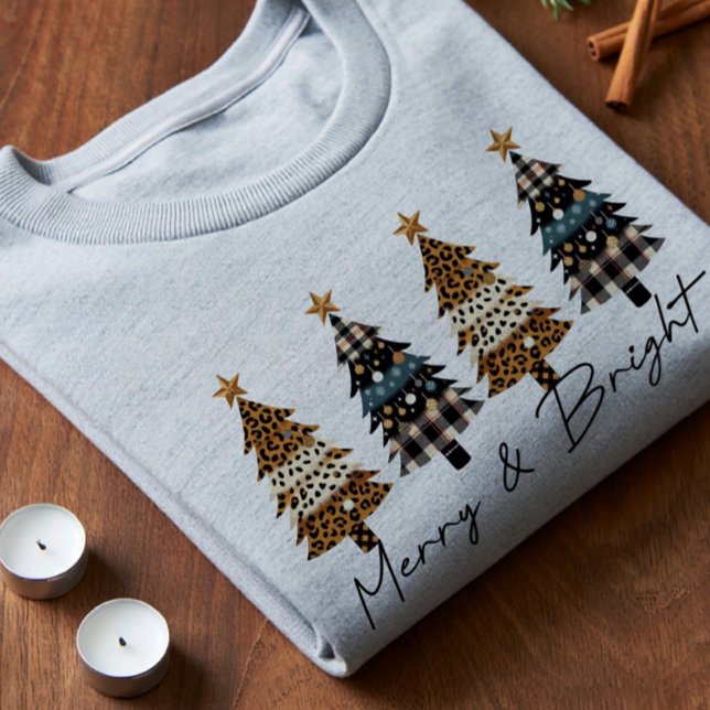 Frohe Weihnachten Karo- & Leopardenprint Tri-Blend Shirt (Von Creator hochgeladen)
