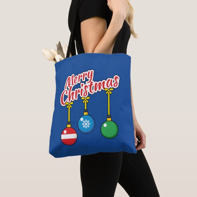 Frohe Weihnachten mit knallenden Balls (Von Nahem)
