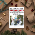 Frohe Weihnachten Multi Foto Fun North Pole News<br><div class="desc">Extra Extra lesen Sie alles darüber. Die North Pole Times bringt euch die neuesten und beststen Artikel aus dem Nordpol, Grüße an alle mit dieser liebenswerten und lustigen Art, frohe Weihnachten und glückliche Feiertage zu senden. Dieses Design erlaubt es Ihnen, so viel zu Ihrer Grußkarte hinzuzufügen. Sie können Ihre Lieblingsveranstaltungen...</div>
