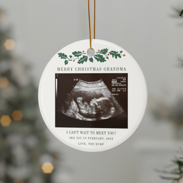Frohe Weihnachten Oma Pregnancy Baby Scan Keramik Ornament (Merry Christmas Grandma Sonogram Pregnancy Announcement Circle Ornament)