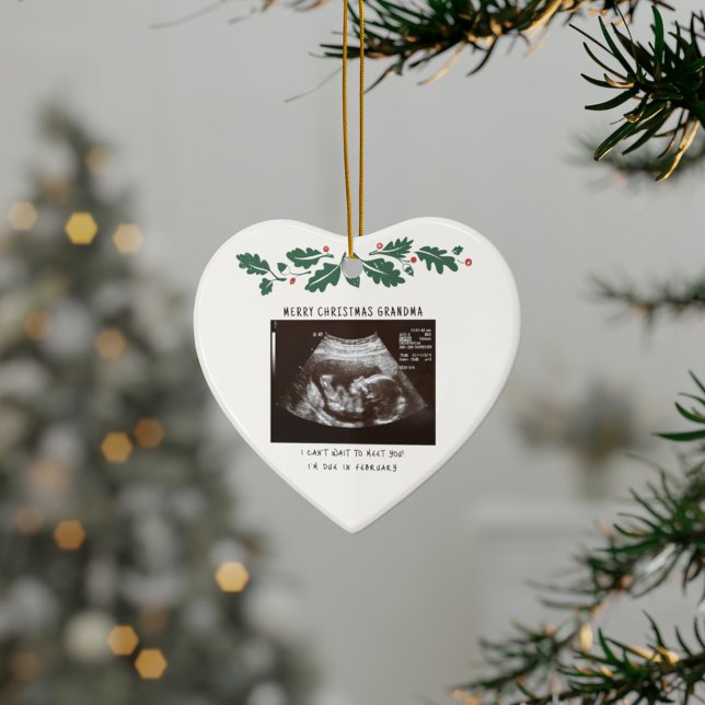 Frohe Weihnachten Oma Schwangerschaft Ultrasound Keramik Ornament (Merry Christmas Grandma Pregnancy Announcement Ceramic Ornament)