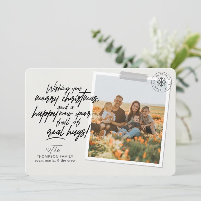 Frohe Weihnachten Real Script Hugs Post Covid Foto (Stehend Vorderseite)