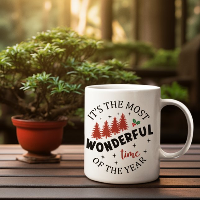 Frohe Weihnachten Rote Pine Trees Kaffeetasse (Von Creator hochgeladen)