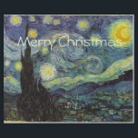 Frohe Weihnachten Sternennacht von Vincent van Gog Geschenkpapier<br><div class="desc">Frohe Weihnachten Sternennacht von Vincent van Gogh. Die berühmteste Kunst,  Impressionismus,  LandschaftsÖlmalerei. Lieblings und geliebt von vielen Menschen. Eine wunderschöne blaue Sternennacht mit gelben Fantasiestars aus Hoffnung und Freude.</div>