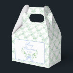 Frohe Weihnachten Trellis und Swag mit Blue Bow Geschenkschachtel<br><div class="desc">Diese schicke Gunst-Box ist ein großartiges Weihnachtsdesign mit einem blauen und grünen,  heiligen Tuch mit blauem Bogen mit Text,  der "Frohe Weihnachten für dich" sagt. Der Hintergrund ist dekorativ,  blau und grün.</div>