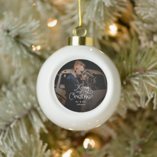 Frohe Weihnachten Whimsical Script Benutzerdefinie Keramik Kugel-Ornament