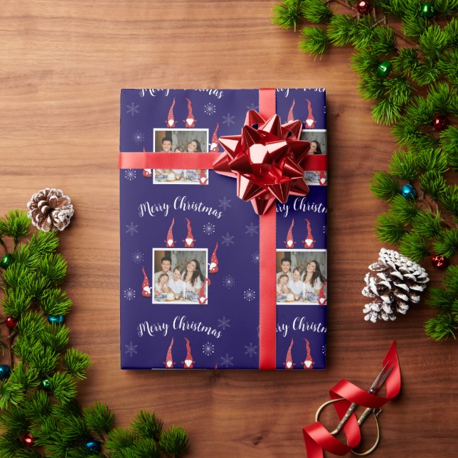 Frohe Weihnachts Custom Foto mit Funny Gnomes Geschenkpapier (Feiertagsgeschenk)