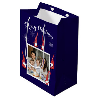 Frohe Weihnachts Custom Foto mit Funny Gnomes Mittlere Geschenktüte