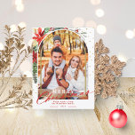 Frohe Weihnachts Familie Foto Arch Weihnachtskarte Feiertagspostkarte<br><div class="desc">Lovely arched-themed foto von Christmas Card. Easy to personalize with your details. Please get in touch with me via chat if you have anfragen about the artwork or need customization. PLEASE ANMERKUNG: For assistance on orders,  shipping,  product information usw.,  Kontakt Zazzle Customer Care directly https://help.zazzle.com/hc/en-us/articles/221463567-How-Do-I-Contact-Zazzle-Customer-Support-</div>