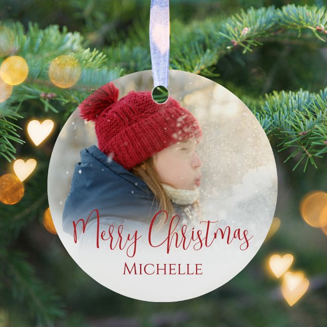Frohe Weihnachts-Foto Calligraphy Green Red Karier Keramik Ornament (Merry Christmas with a whimsical stylish calligraphy script ceramic circle ornament. )
