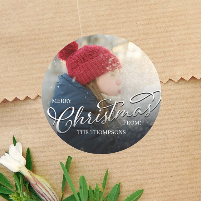 Frohe Weihnachts-Foto-Skriptvorlage Runder Aufkleber (Merry Christmas simple holiday custom photo round circle sticker template. )
