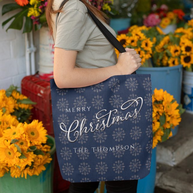 Frohe Weihnachts Navy Blue Silver Snowflakes (Merry Christmas navy blue and silver pattern tote bag)