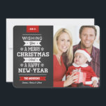 Frohe Weihnachts Preppy Chalkboard Foto-Karte Feiertagskarte<br><div class="desc">Spaß und festliche abgerundete Ecken preppy Stil Kreide Schild Tafel Weihnachten Feiertag Grußbild Vorlage auf trendige Flachkarten. Rustikaler Chalkboard-Stil mit schwarzem Hintergrund mit Retro-Varsity-Stil Typografie und Vintage Rahmen. Fügen Sie Ihr Lieblings-Foto oder das erste Urlaubsbild Ihres Babys hinzu und passen Sie den Text an. Moderner Weg, um glückliche Winterurlaub Grüße...</div>