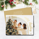 Frohe Weihnachts-Script-Foto Folien Feiertagskarte<br><div class="desc">Frohe Weihnachten in Echtgoldfolie kurbelt um Ihr Lieblings-Foto in einem schicken Skript auf der Vorderseite dieser Weihnachtsfeiertage Foto Grußkarten. Ihre persönliche Nachricht und Ihre Namen sind auf der Rückseite. Achten Sie darauf, Ihre Bestellung zu verdoppeln, bevor Sie sie Ihrem Warenkorb hinzufügen, da das, was Sie auf dem Bildschirm sehen, ist,...</div>