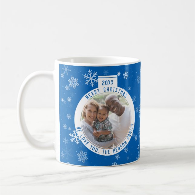 Frohe Weihnachtsball Blue Snowflake Holiday Kaffeetasse (Links)