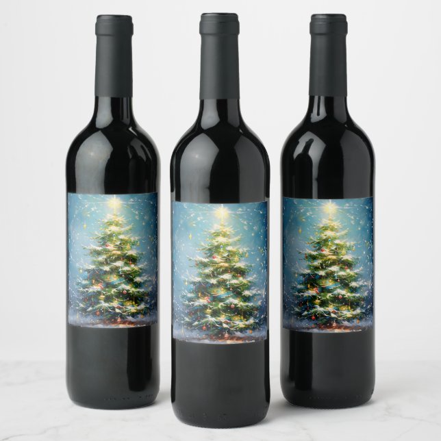 Frohe Weihnachtsbaum auf einem schneebedeckten Fel Weinetikett (Flaschen)