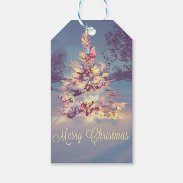 Frohe Weihnachtsbaum mit Schnee bedeckt Geschenkanhänger (Vorderseite)