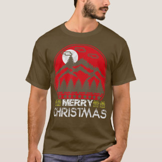 Frohe Weihnachtsbäume und fröhliches Camping T-Shirt
