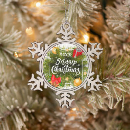 Frohe Weihnachtsfamilie und erste Schneeflocken Zinn-Ornament