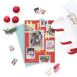 Frohe Weihnachtsfamilien Fotos Briefmarke Postage Folien Feiertagskarte<br><div class="desc">Wünschen Sie Ihren Freunden und Ihrer Familie ein frohes Weihnachtsfest mit unserem einzigartigen Porto Briefmarke Urlaubskartendesign. Festliches Porto-Briefmarke-inspiriert Design mit unseren original handgezeichnet Weihnachts-Porto-Briefmarke-Illustrationen. Jede Briefmarke bietet eine einzigartige festliche Urlaubsszene mit Briefmarke Wert und Jahr, die auf den Briefmarke mit Briefmarken in Goldfolie dargestellt sind. "Merry" Buchstaben werden um das...</div>