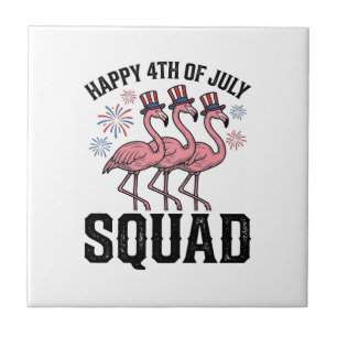 Frohes 4. Juli Flamingo Squad Vector Design_1 Fliese