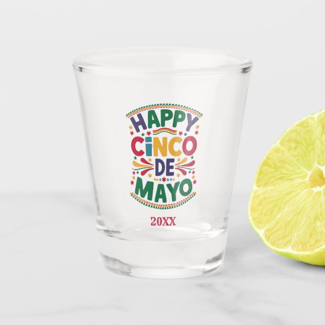 Frohes Cinco de Mayo - Farbige Fiesta mit Datum Schnapsglas (Vorderseite)