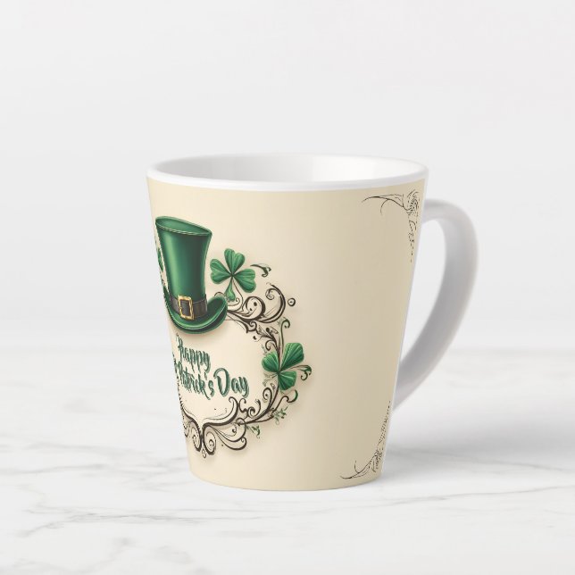 Frohes St. Patrick’s Day Shamrock-Design Milchtasse (Rechte Ecke)