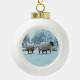 Fröhliche Baaaa Mas Schaf Schneewinter Szene Festl Keramik Kugel-Ornament