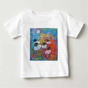 Fröhliche Schafe in den Blumen Baby T-shirt