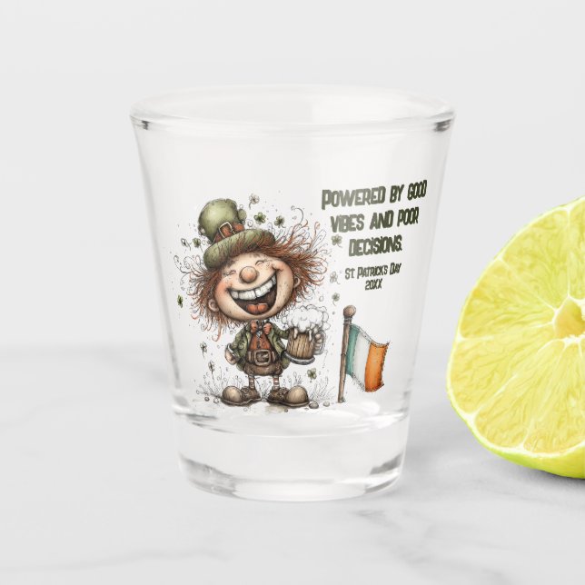 Fröhliche St. Patrick’s Day Leprechaun Kunst Schnapsglas (Vorderseite)