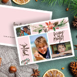Fröhliche und helle Collage aus Foto rot blütige B Feiertagskarte<br><div class="desc">Moderne trendige boho blush rosa Foto Collage Urlaubskarte mit einem Weihnachtssaison Aquarell Blumenstrauß mit einer roten Terracotta Poinsettia Blume,  einem Pinecon,  Salbei Jäger grüne Tanne und Blätter mit "Joyful" "Merry and Bright" handschriftlich Typografie-Drehbuch.            Persönlich mit 3 Fotos auf der Vorderseite und der Signatur auf der Rückseite!</div>
