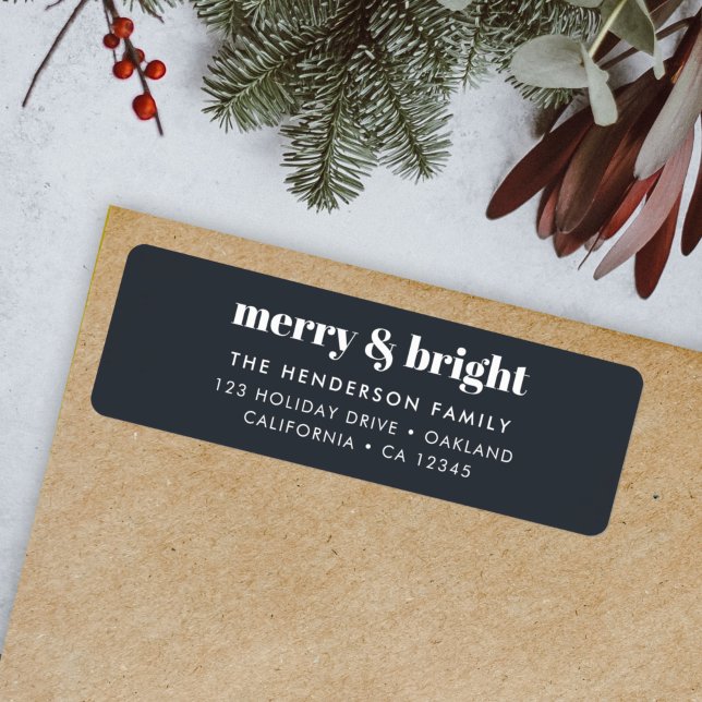 Fröhliche und helle Schwarz und Weiß Trendy Weihna (“Merry & Bright” address label by Guava for stylish holiday mail)