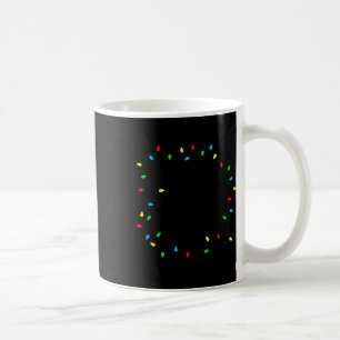 Fröhliche und helle Weihnachts-Familien-Pyjamas pa Kaffeetasse