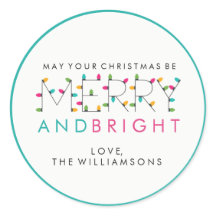 Fröhliche und helle Weihnachtsbaumleuchten