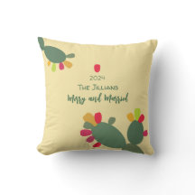 fröhliche und verheiratete farbenfrohe Wüste