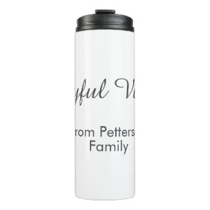 Fröhliche Vibes rote Weihnachten Familienname Datu Thermosbecher