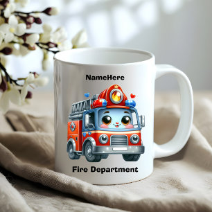 Fröhlicher Cartoon-Feuerwehrwagen an einem hellen  Kaffeetasse