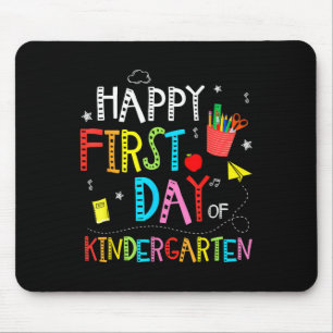 Fröhlicher erster Tag im Kindergarten Zurück zur S Mousepad