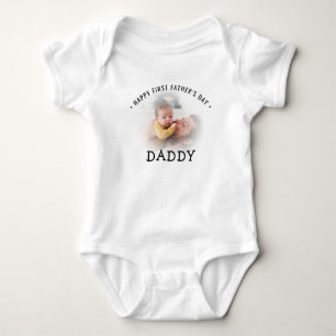 Fröhlicher erster Vatertag Daddy Foto Baby Strampler