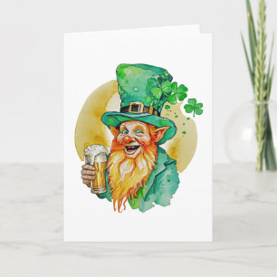 Fröhlicher Leprechaun trinkt Bier Shamrock Brew Pu Karte