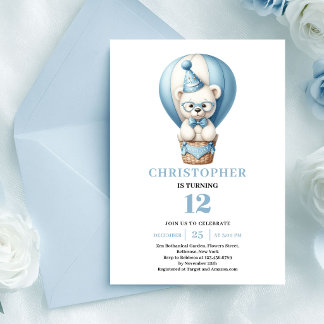Fröhlicher Teddybär blaue Ballons Junge Geburtstag Einladung
