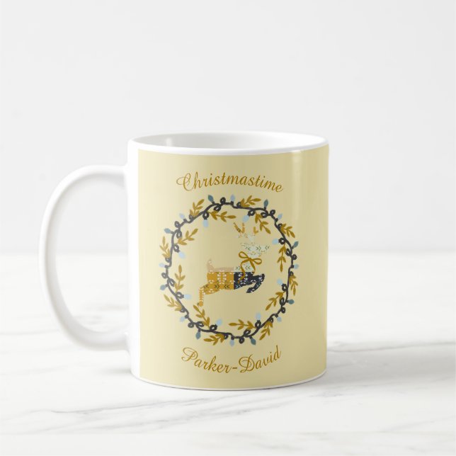 Fröhlicher Weihnachtshirsch mit Kranz Gelb Anpasse Kaffeetasse (Links)