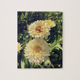 Fröhliches gelbes Blumenpuzzle. Puzzle